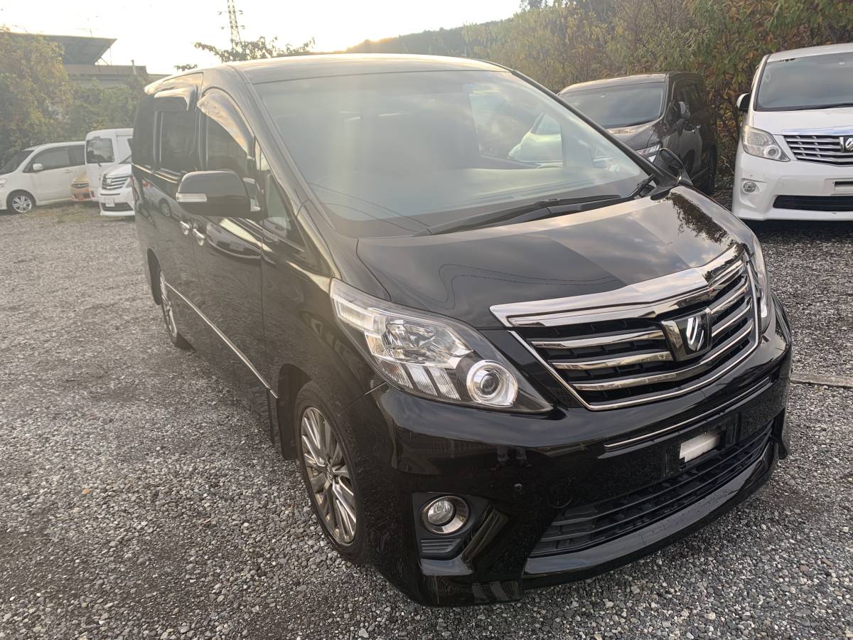 Toyota Alphard 240S Type Gold 